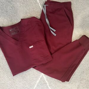 Figs Men's Medium Burgundy Scrub Set